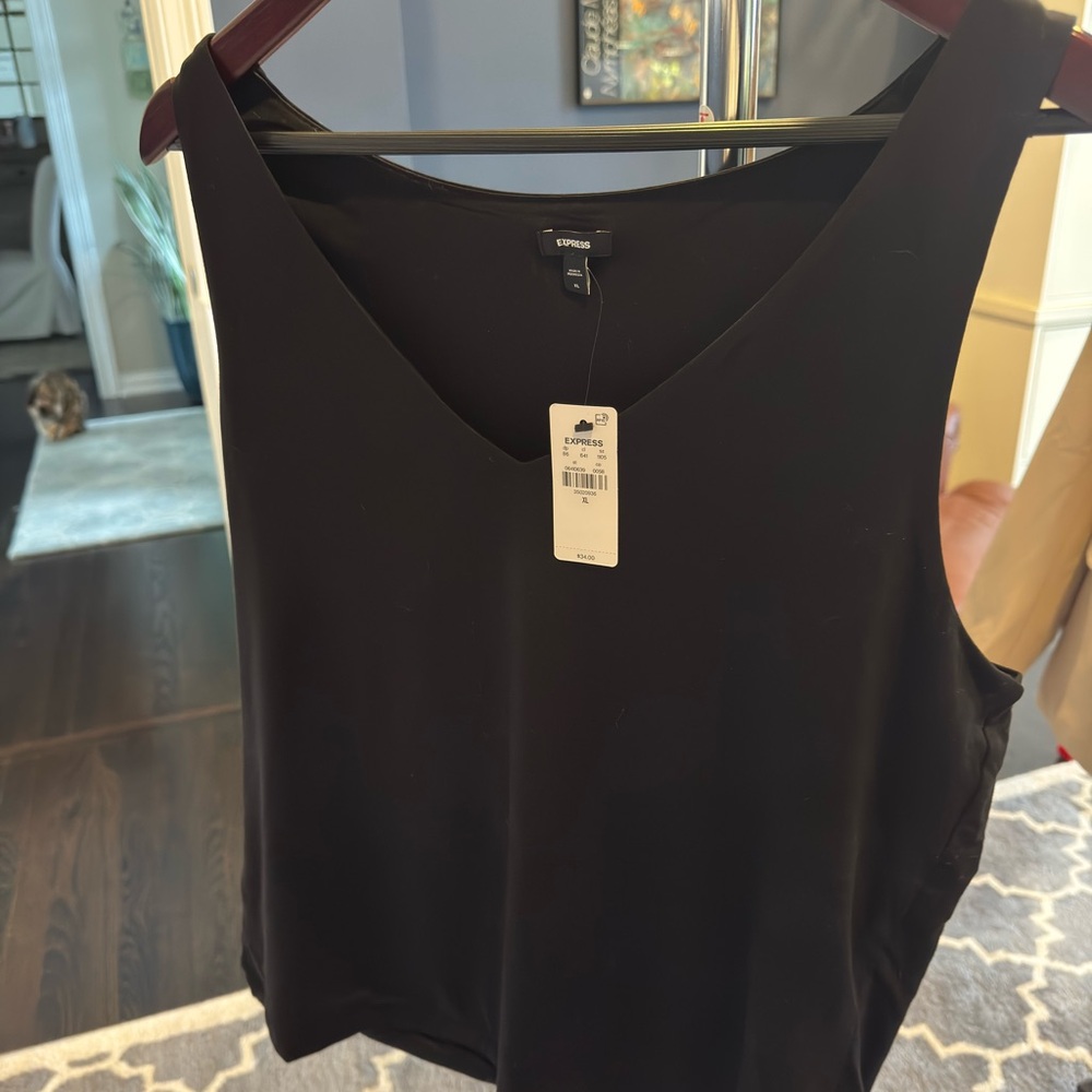 Women's Express Supersoft Fitted V-Neck Tank Black - XL